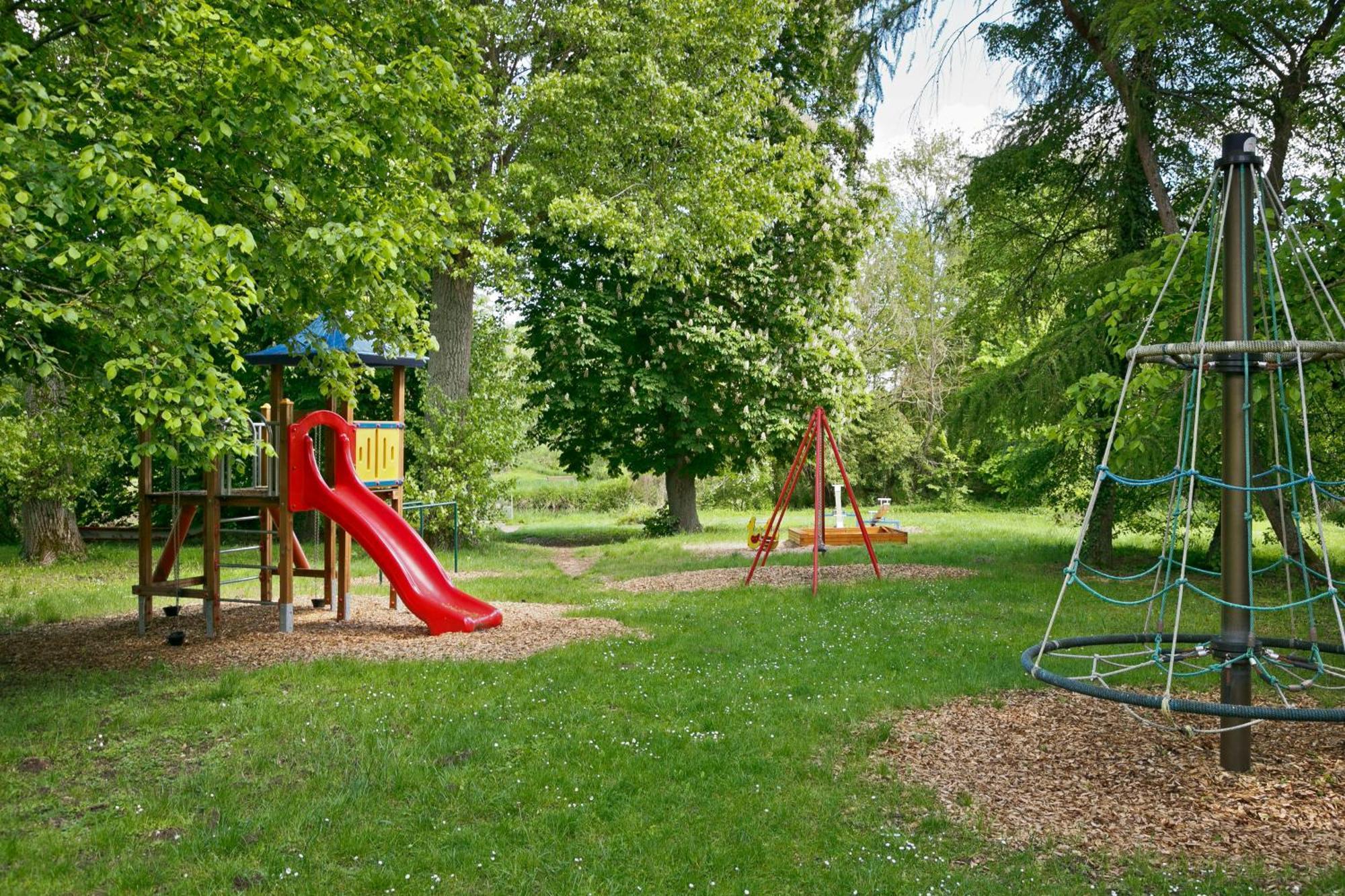 Knaus Campingpark Frickenhausen Frickenhausen am Main Exterior photo